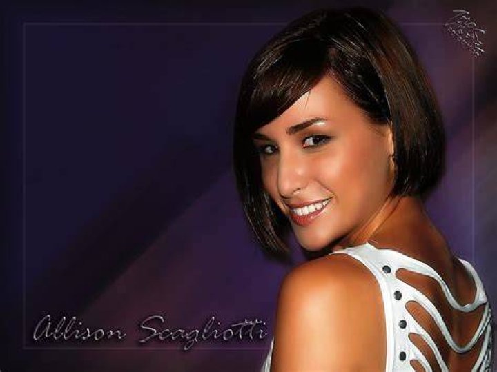 Allison Scagliotti at DoSomething.org's 'The Power of Youth' Gal